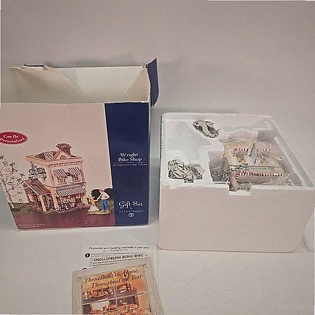 Dept 56 Snow Village WRIGHT BIKE SHOP Gift Set 55314