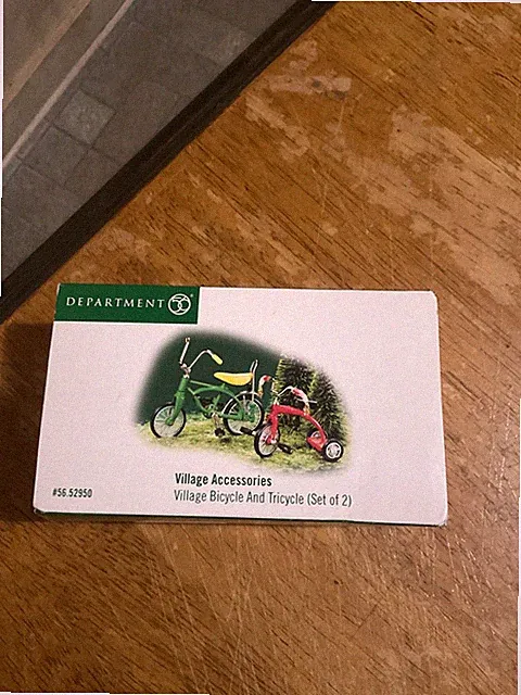 Dept 56 Village 2001 Accessories Bicycle and Tricycle Set 52950 EUC